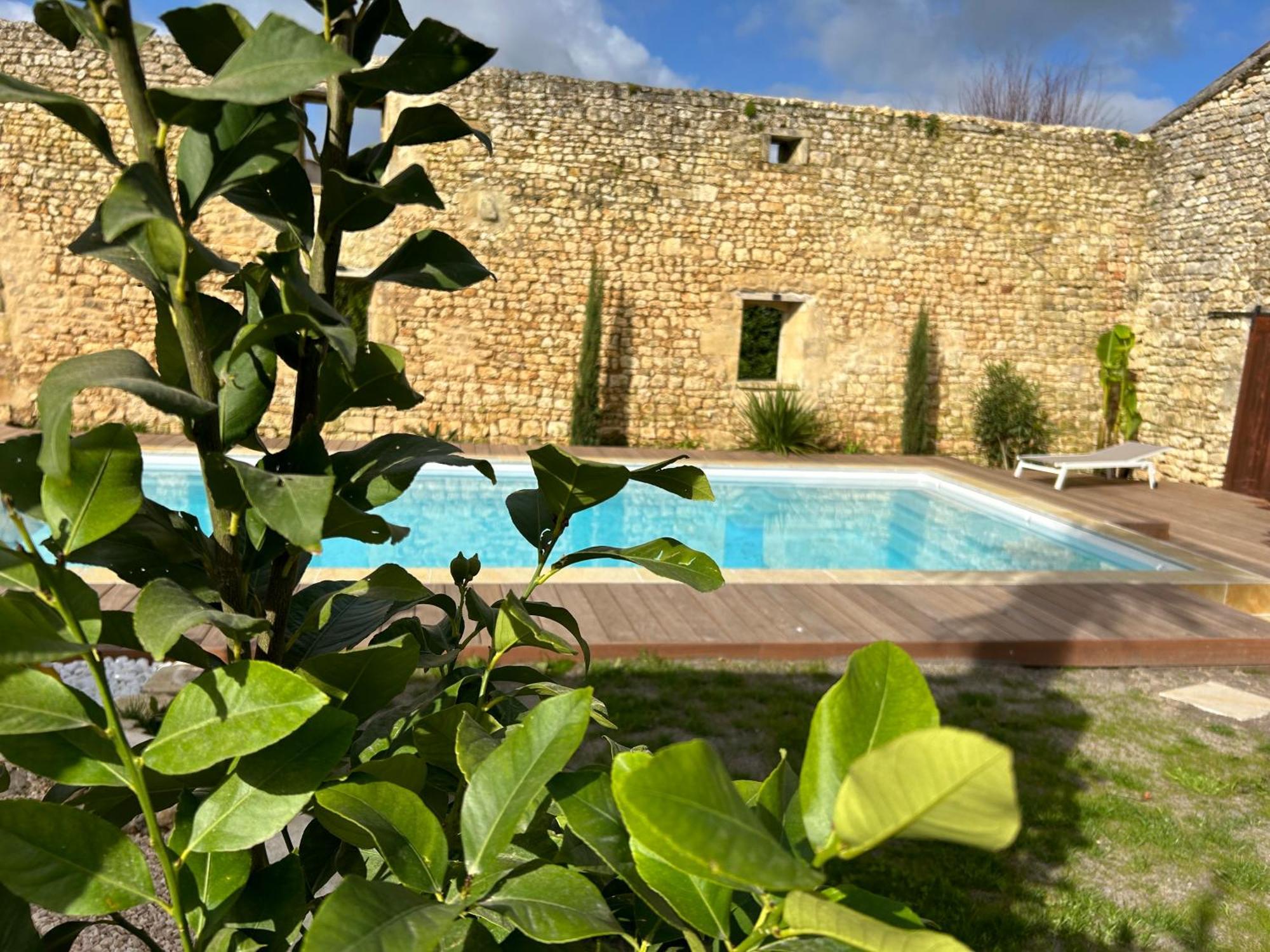 Bed and Breakfast Domaine De La Gemoliere Gemozac Экстерьер фото