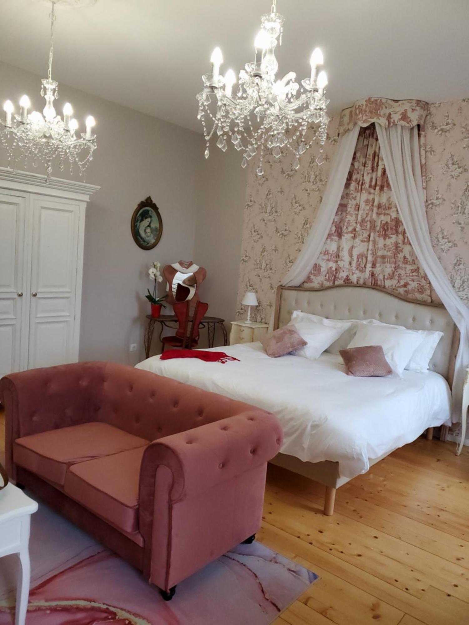 Bed and Breakfast Domaine De La Gemoliere Gemozac Экстерьер фото